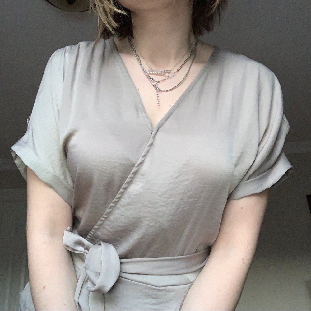 Satin jumpsuit 🤍 - Picture 4 of 15